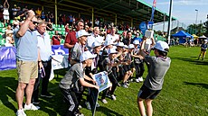 Mladí sparané z kateogie do 10 let se radují z triumfu na Planeo Cupu. Byla to...