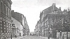 Pohled do Sokolské ulice od kíení s ulicí 28. íjna okolo roku 1910