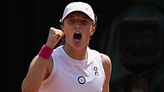 Polka Iga wiateková prolítla do semifinále Roland Garros.