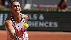 Bloruska Aryna Sabalenková ve tetím kole antukového Roland Garros.