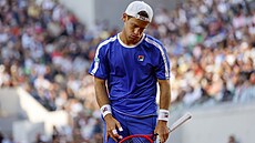 Argentinec Diego Schwartzman ve t�etím kole Roland Garros nesta�il na Stefanose...