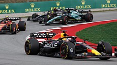 Max Verstappen vede Velkou cenu panlska