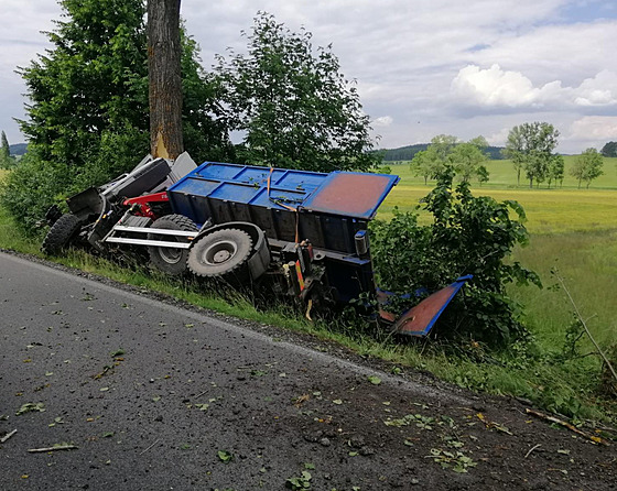 Smrtelná nehoda nákladního vozidla na Strakonicku. (14. ervna 2023)