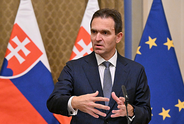 Ódorova vláda na Slovensku nezískala důvěru, dovede zemi do voleb