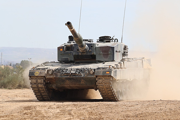 Kdo zničí západní tank, dostane 100 tisíc rublů, slibuje Rusko vojákům