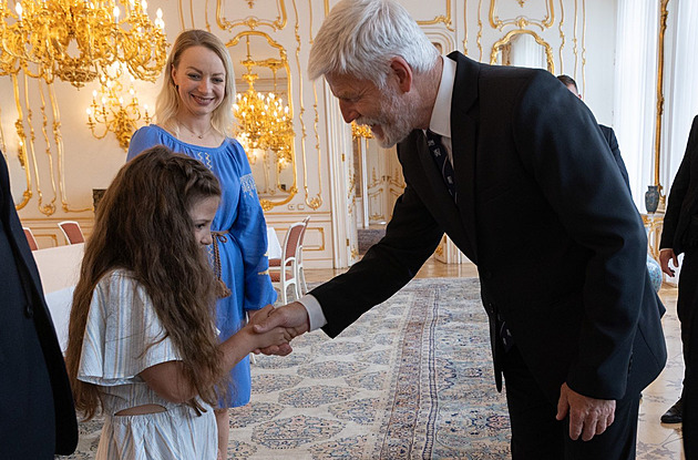 Prezident Pavel přijal šikanovanou Ukrajinku. Šrámy na duši zůstanou, řekl