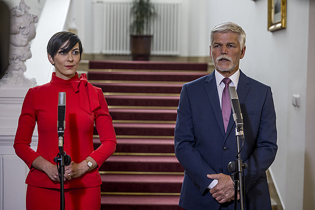 Pavel nehraje mocenské hry, za sto dní naplnil očekávání, míní politolog