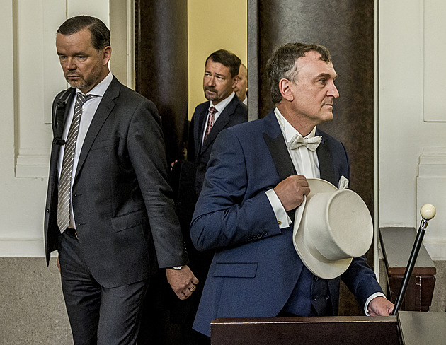 Žalobce: vyšetřovatelé našli miliardy, přišli i na "obchodní incest". Proč kauza Mostecká uhelná trvala tak dlouho