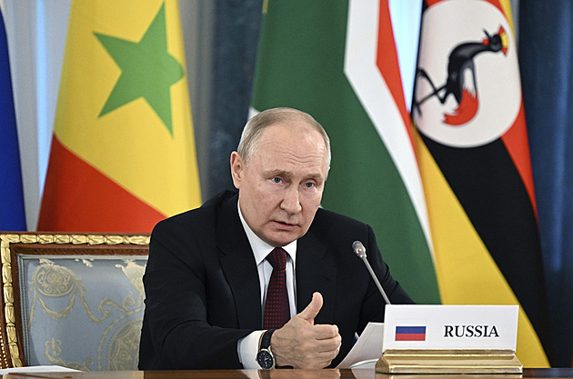 Je tu třetí studená válka. Putin sází na konfrontaci, ale ne na jaderný úder