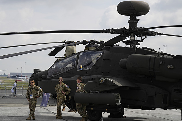 USA zahájily nové údery proti Íránu, reagují na sestřelení vrtulníku Apache