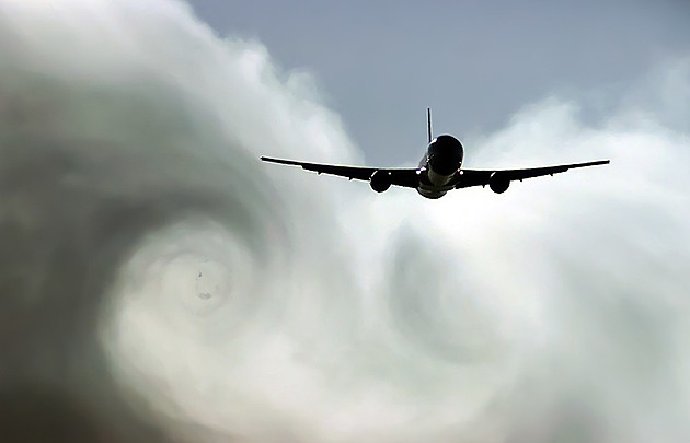 Oteplování zvyšuje výskyt turbulencí. Přibývá jich i v Evropě, varují vědci