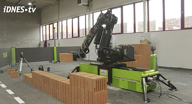 Zedníka už umí nahradit robot. Pracuje nonstop, rychle a bez řečí