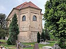 Kostel Nejsvtjí trojice v Zahoanech na Litomicku (erven 2023)