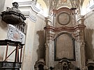 Interiér kostela Nejsvtjí trojice v Zahoanech na Litomicku (erven 2023)