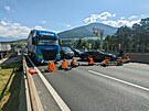 Klimatití aktivisté z hnutí Letzte generation zablokovali most Europabrücke na...