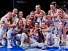 eské basketbalistky slaví postup ze druhého místa skupiny B na mistrovství...