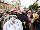 Stedení protesty za právo en na potrat probíhaly po celém Polsku. (14....