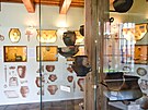 Archeologick� muzeum v Ostro�sk� Lhot� p�edstavuje n�lezy z obce a okol�....
