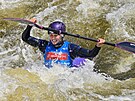 Britka Kimberley Woodsová se raduje z vítzství v kayakcrossu na Svtovém...