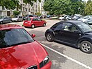 Parkovací plochy v ulici V Rámech a ped zdejím mstským úadem budou urené...