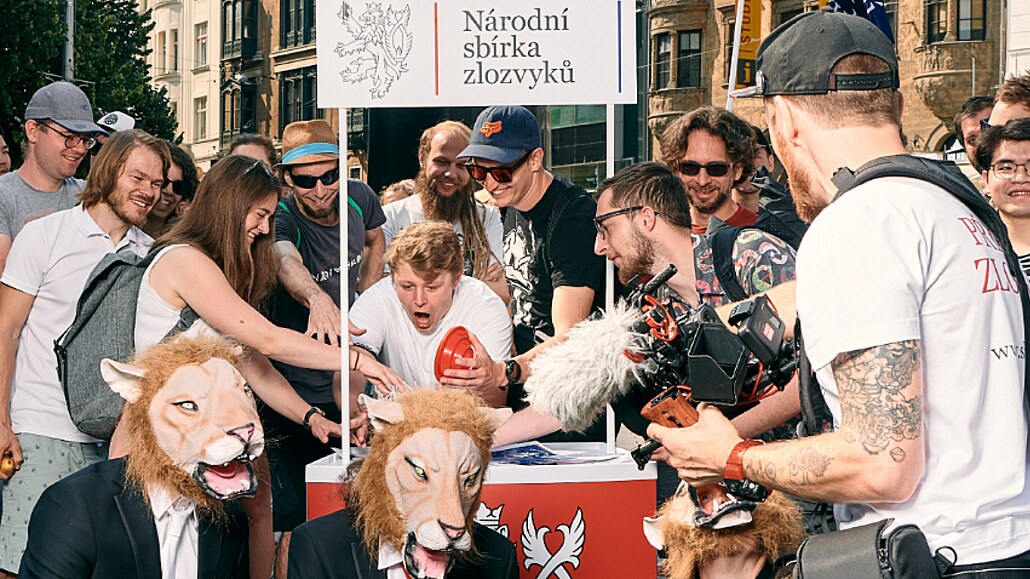 Poutací fotka k projektu Národní sbírka zlozvyk�