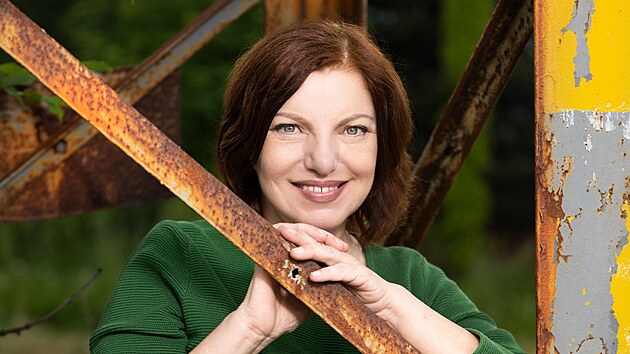 Mornštajnová už prodala přes milion knih. První rukopis přitom měsíce ležel v tašce