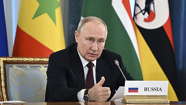Putin ekl africkm ldrm, e ohledn Ukrajiny je oteven diskusi. (17. ervna 2023)