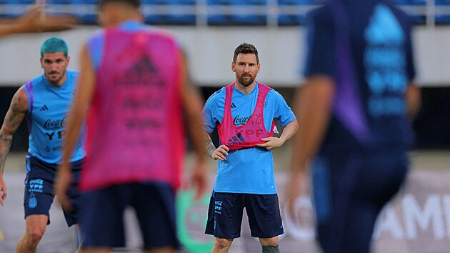 Argentinec Lionel Messi na trninku argentinsk reprezentace v n.