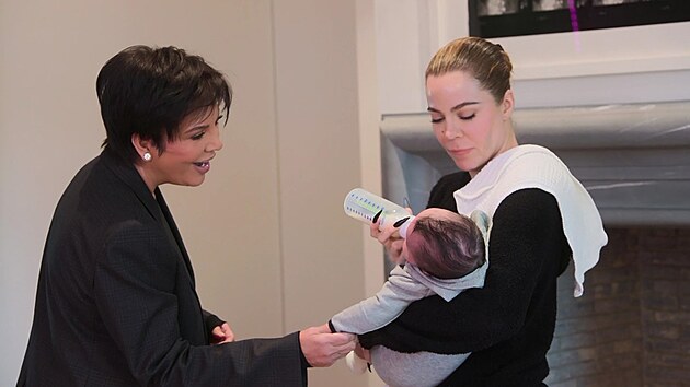 Khloe Kardashianov se synem Tatumem a matkou Kris Jennerovou.