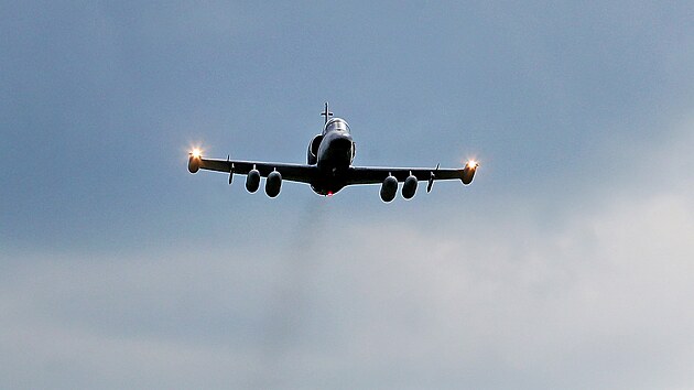 Bitevn�k L-159 Alca, kter� zaji��oval podporu p�chot�.