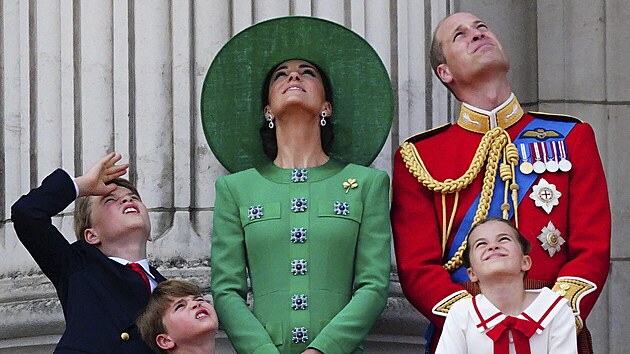 Princ George, princ Louis, princezna Kate, princezna Charlotte a princ William na oslavch Trooping the Colour (Londn, 17. ervna 2023)