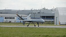 Americký bezpilotní letoun MQ-9 Reaper na letišti v Ostravě - Mošnově. (13....