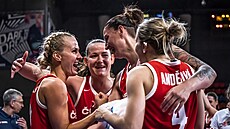 eské basketbalistky slaví vítzství nad Itálií v rámci skupiny mistrovství...