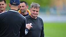 Kou� dorostu FC Vyso�ina Josef Vrzá�ek b�hem m�sí�ní mise u A týmu.