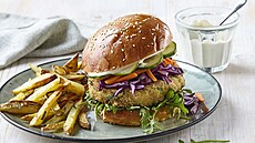 Falafel burger s domcmi hranolky + stepy
