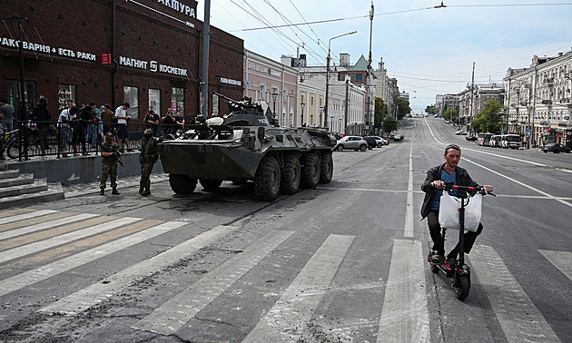 Wagnerovci po vzpouře odevzdají tanky, v Africe by žoldáci měli zůstat. Láká Putin Prigožina do léčky?