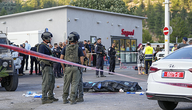 Dvě velké partie Bílého domu. USA se snaží hrát na Blízkém východě opatrnou hru
