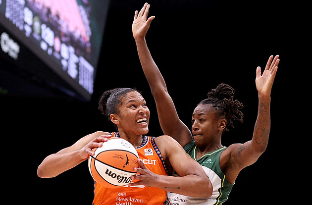 Bývalá hvězda USK Thomasová se ve WNBA blýskla dalším triple doublem