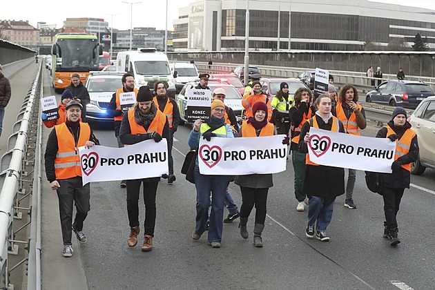 Poslední pochod Poslední generace. Praha se chystá aktivisty omezit