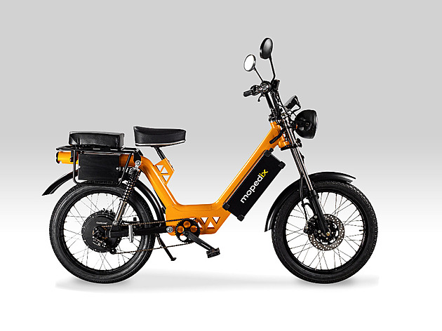 Český elektromoped může na silnice. Mopedix bude šplhat na Ještěd