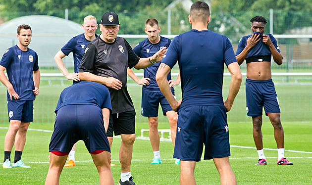 Nátlakový a agresivní fotbal. Z toho neustoupíme, říká nový plzeňský kouč