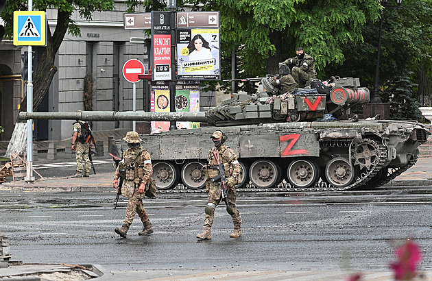 Prigožin obsazuje ruská města, přidávají se k němu další síly. Moskva se opevňuje