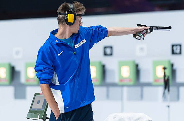 Chyběla rána za deset. Pistolář Dubový na ME těsně neprošel do finále