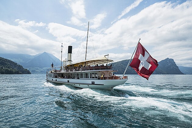 Stolet parnky jsou pchou Lucernskho jezera.