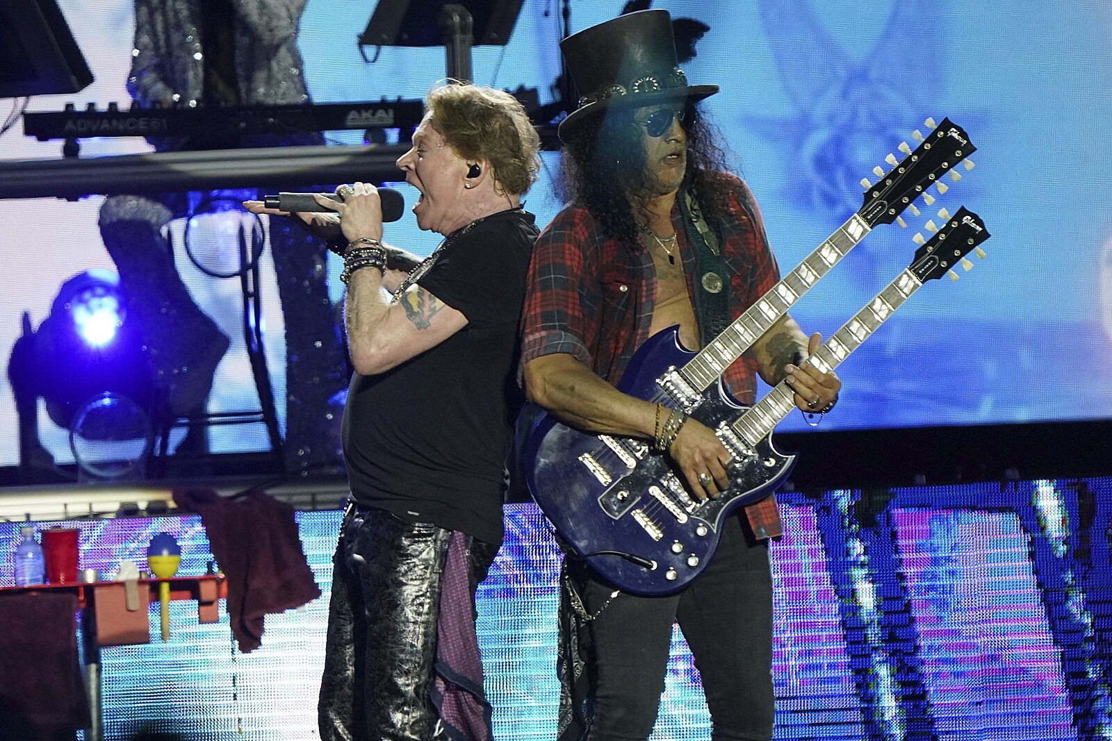 Guns N‘ Roses na festivalu v Německu trhli rekord, vzpomněli i na Ozzyho