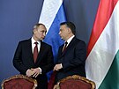 Návtva v Budapeti. Vlevo ruský prezident Vladimir Putin, vpravo maarský...