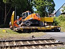 Na elezniním pejezdu ve Strái nad Nisou vrazil vlak do auta peváejícího...