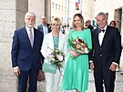 Prezident Petr Pavel s chotí Evou se vítají s primátorem Bohuslavem Svobodou....