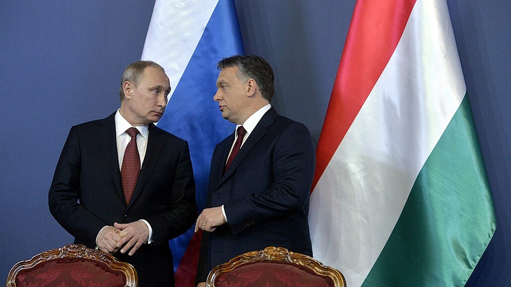 Archivní snímek z roku 2015. Na fotce Vladimir Putin a Viktor Orbán.