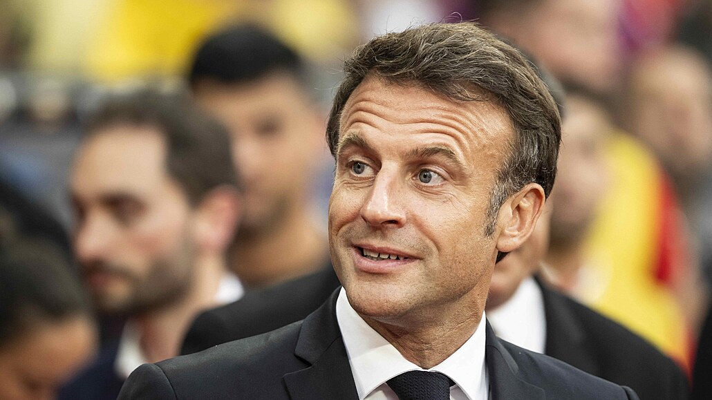 Francouzský prezident Emmanuel Macron na finálovém ragbyovém zápase v Toulouse...